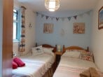 Twin bedroom
